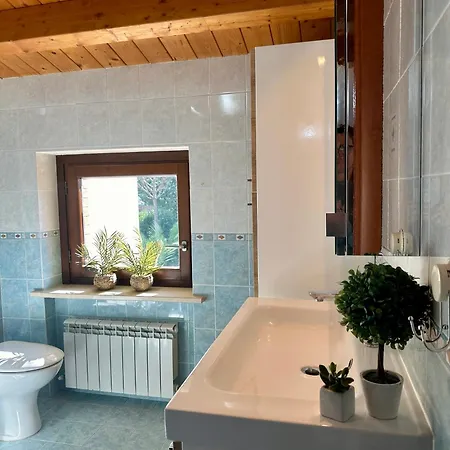 Apartament Romantic Penthouse With View Over The Umbrian Hill Ponte Felcino