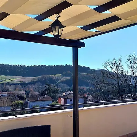 Romantic Penthouse With View Over The Umbrian Hill Appartamento Ponte Felcino