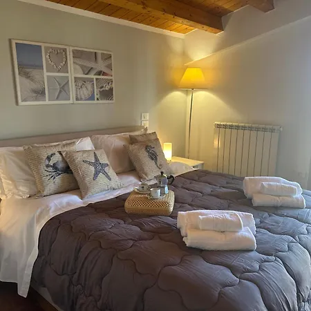 Romantic Penthouse With View Over The Umbrian Hill Apartamento