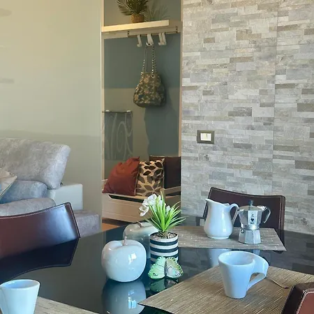 Romantic Penthouse With View Over The Umbrian Hill Appartamento Ponte Felcino