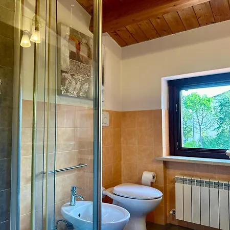 Apartamento Romantic Penthouse With View Over The Umbrian Hill *
