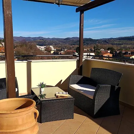 Romantic Penthouse With View Over The Umbrian Hill