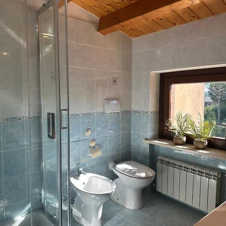 Romantic Penthouse With View Over The Umbrian Hill Appartamento