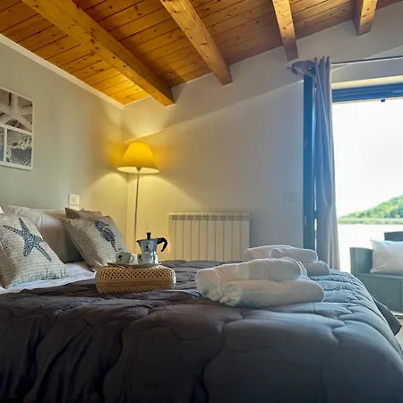 Romantic Penthouse With View Over The Umbrian Hill